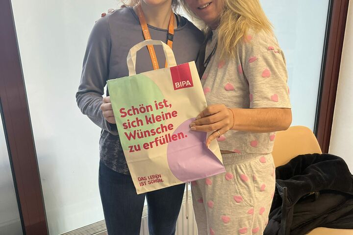 Zum Weltfrauentag ein kleines Geschenk. Danke BIPA. (Bild: FSW)
