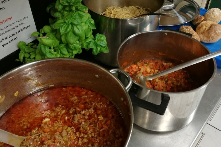 Spaghetti mit zweierlei Saucen für alle