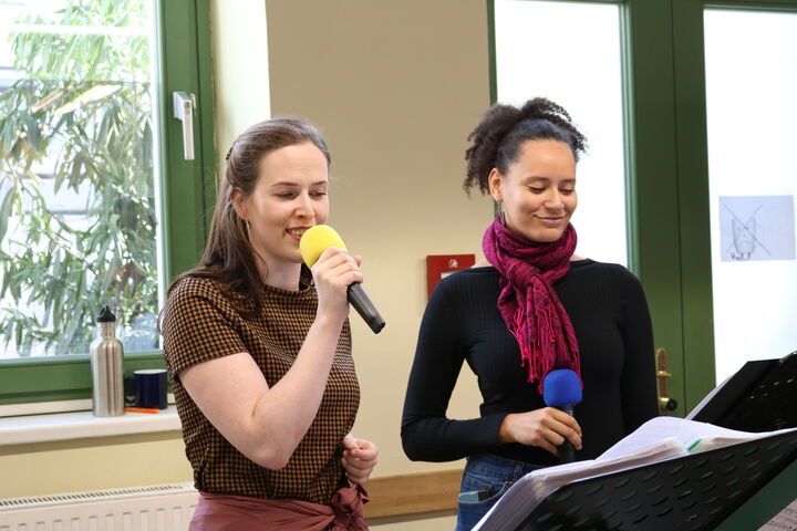 Die Musikerinnen Timna und Magdalena sorgten für einen wahren Ohrenschmaus.