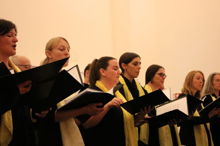 Volle Konzentration beim Chor.
