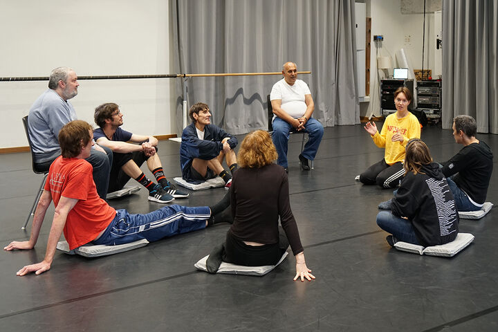 Ein Einblick in einen Workshop von Forum Obdach Wien im Tanzquartier Wien. (Bild: TQW)