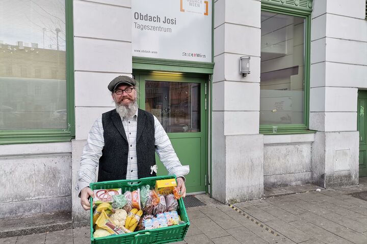 Auch im Tageszentrum Obdach Josi wird dank der Wiener Tafel aufgetischt. (Bild: FSW)