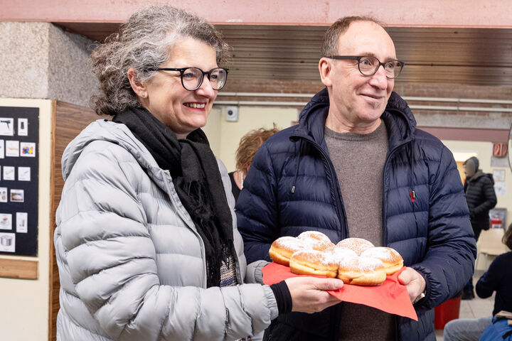 Obdach-Wien-Geschäftsführerin Monika Wintersberger-Montorio mit Bundessozialminister Johannes Rauch. (Bild: FSW)