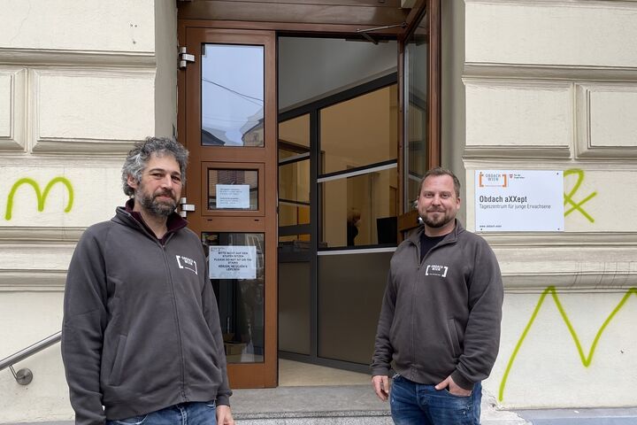 Jaschar Randjbar und Florian Rossmann leiten zusammen das Obdach aXXept. (Bild: FSW)